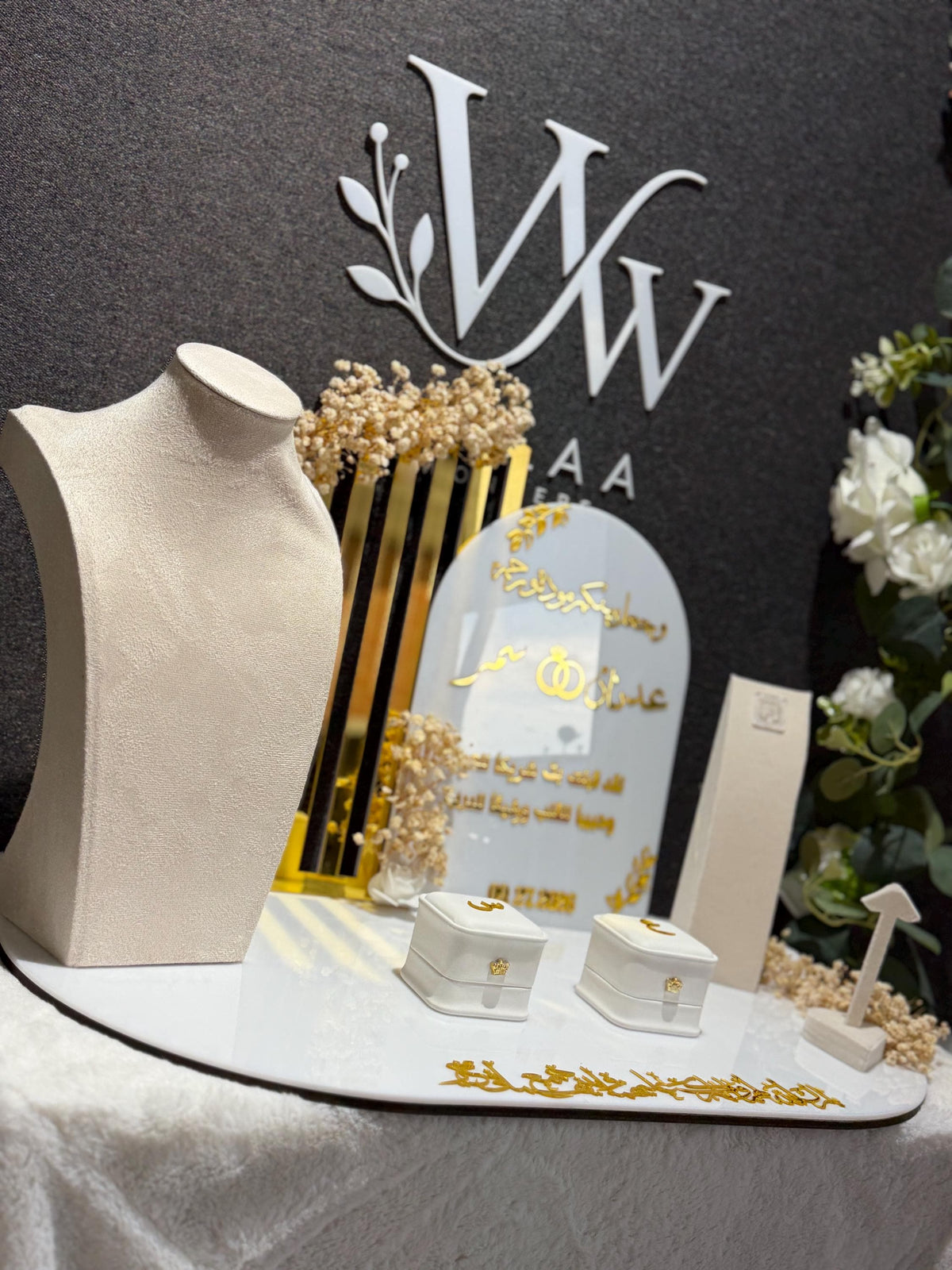 Custom Mahr Gift Box – Acrylic Velvet Display Stand, Islamic Bridal Dowry, Engagement Nikah